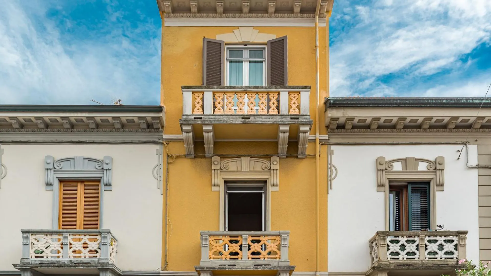 Acquazzurra, Typical Hoyse City Center Viareggio 0*,  Italy